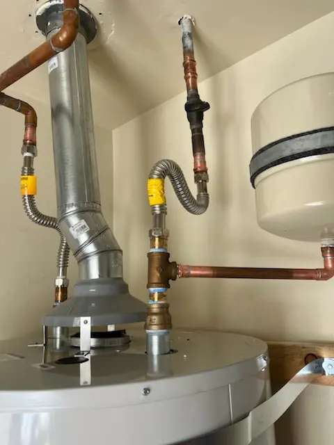 Water heater installation and plumbing repair in Palmer Town